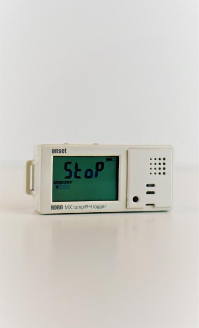 data logger showing stats on screen with white background